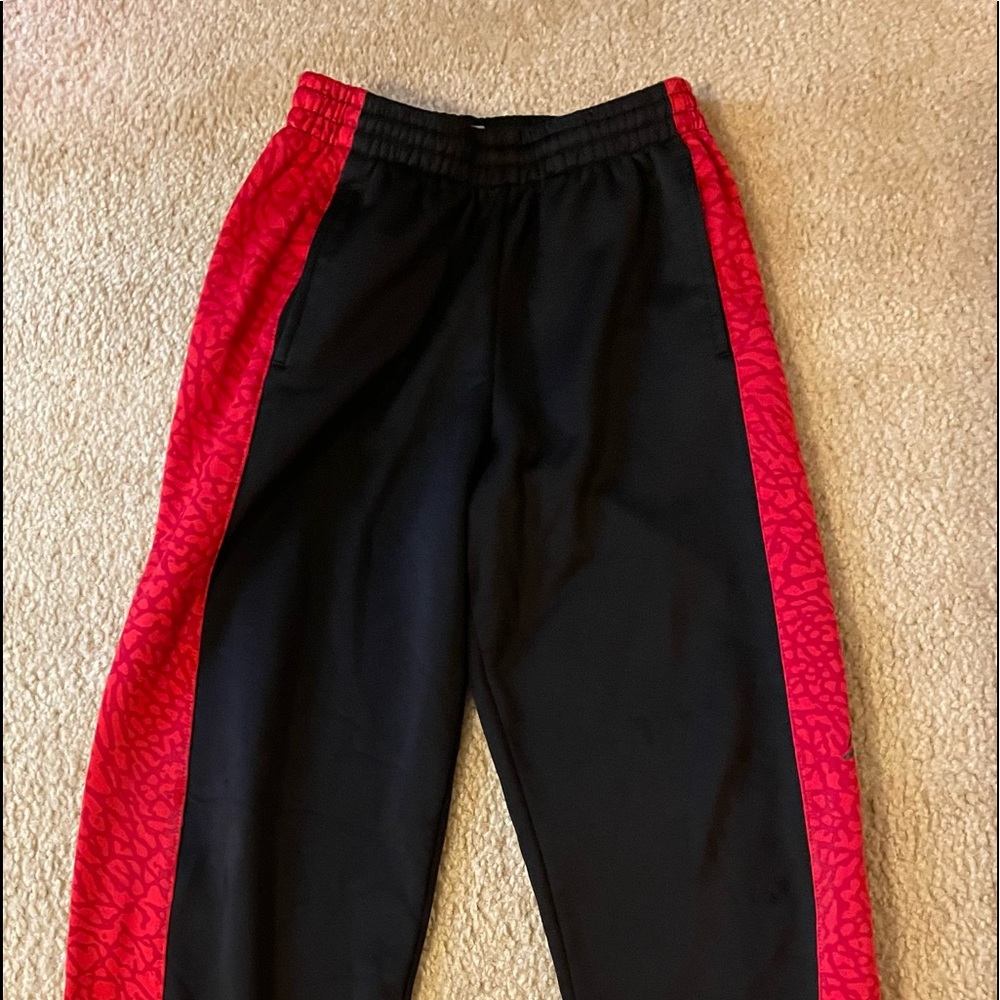 Jordan boys L pants